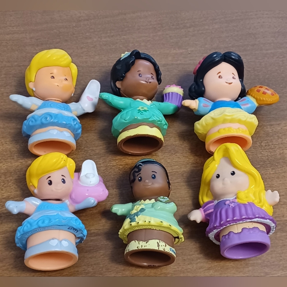 Disney Little People 6 Princess Toys Cinderella Tiana Rapunzel Snow White (flaws